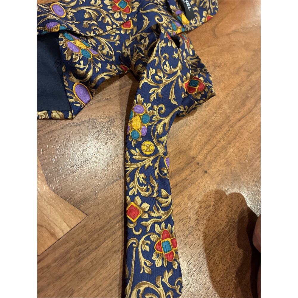 Chanel Men’s Silk Tie Monogram Pattern - Picture 5 of 7